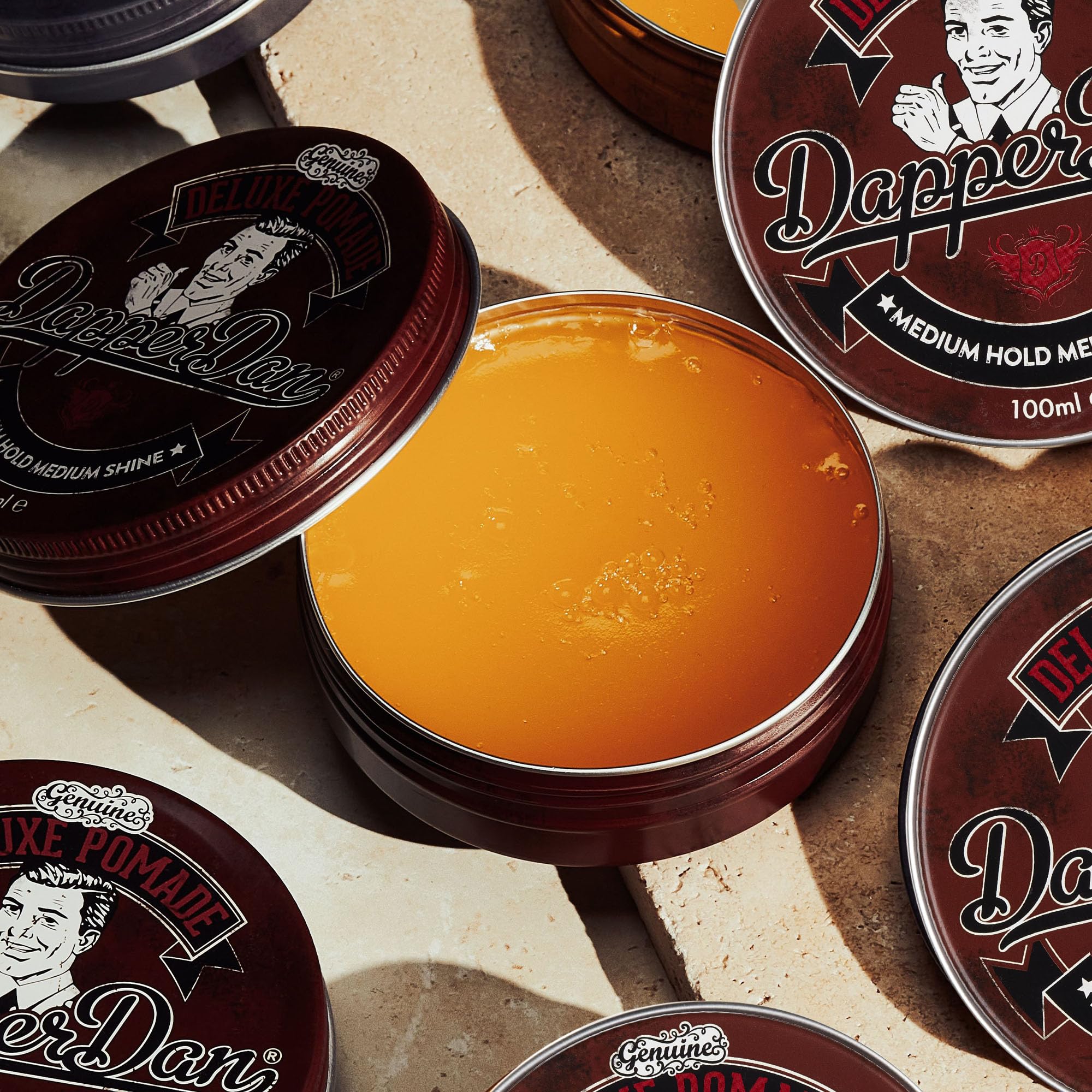 Deluxe Pommade Dapper Dan, sans pellicules pour une finition nette.