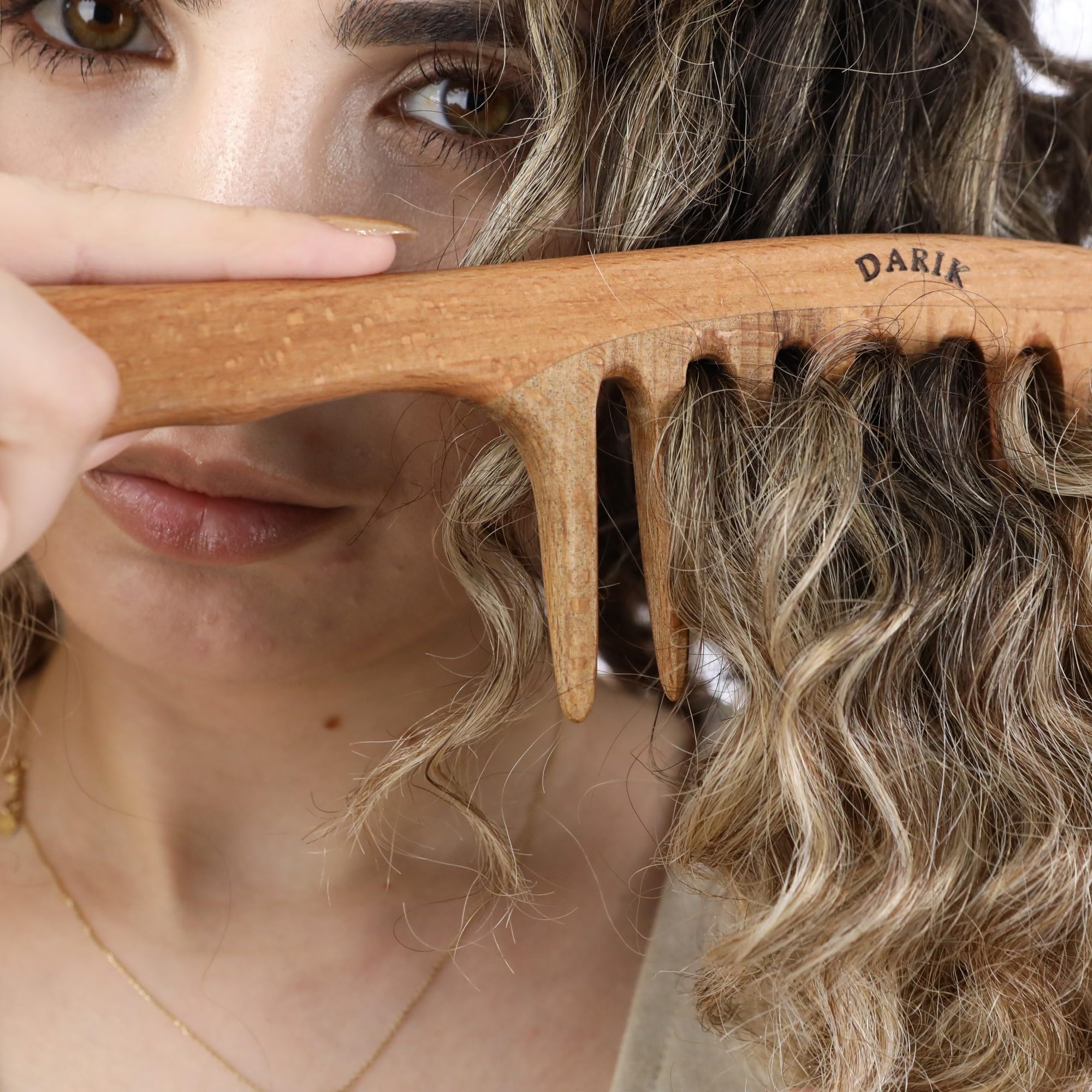 Darık Profesyonel Ahşap peigne bois-dents-larges glisse fluide et confortable.