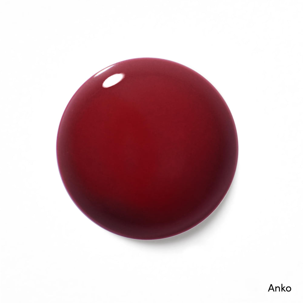 Dashing Diva brillance durable: tenue jusqu’à 14 jours sur les ongles.