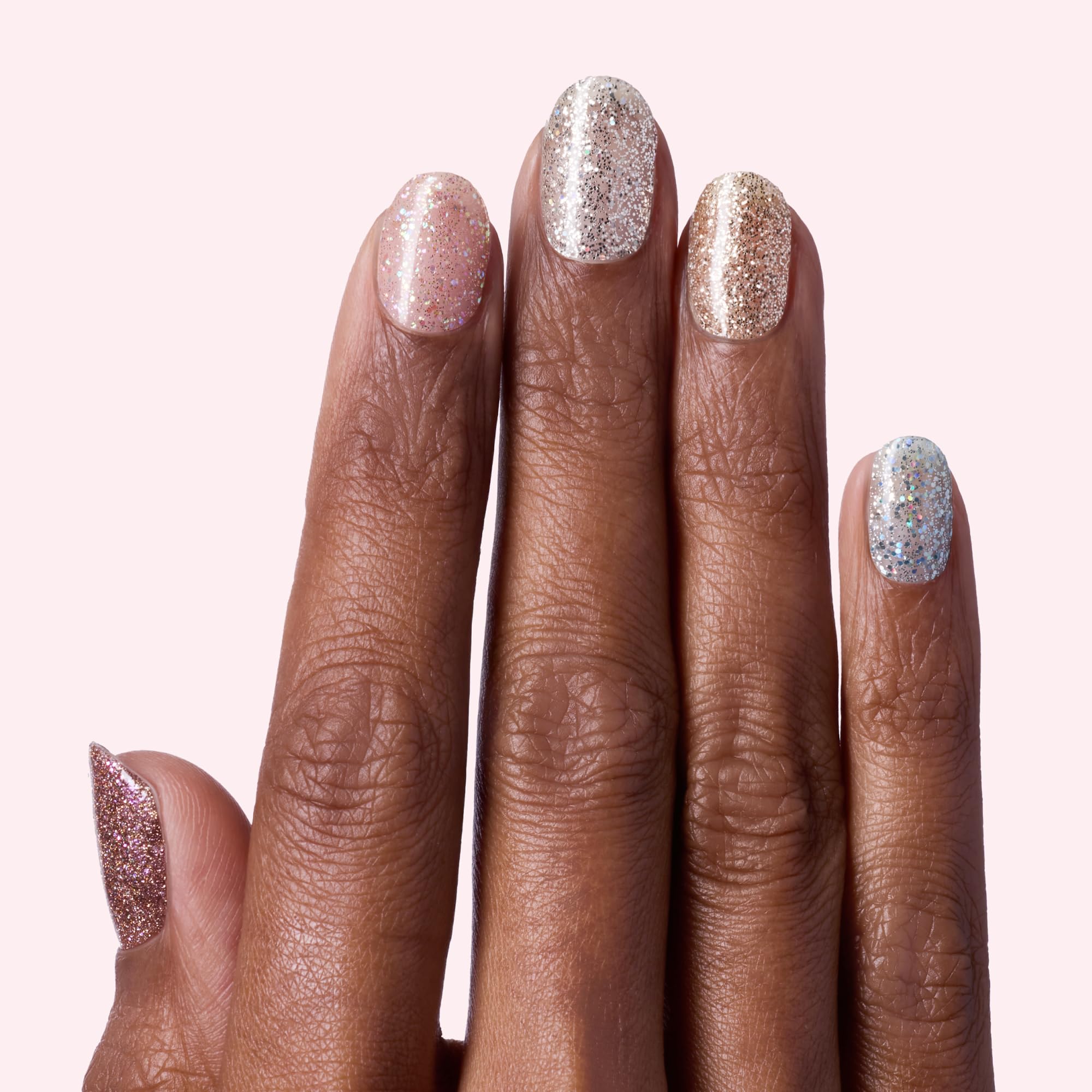 Dashing Diva Gloss Strips: application rapide pour des ongles impeccables en minutes.