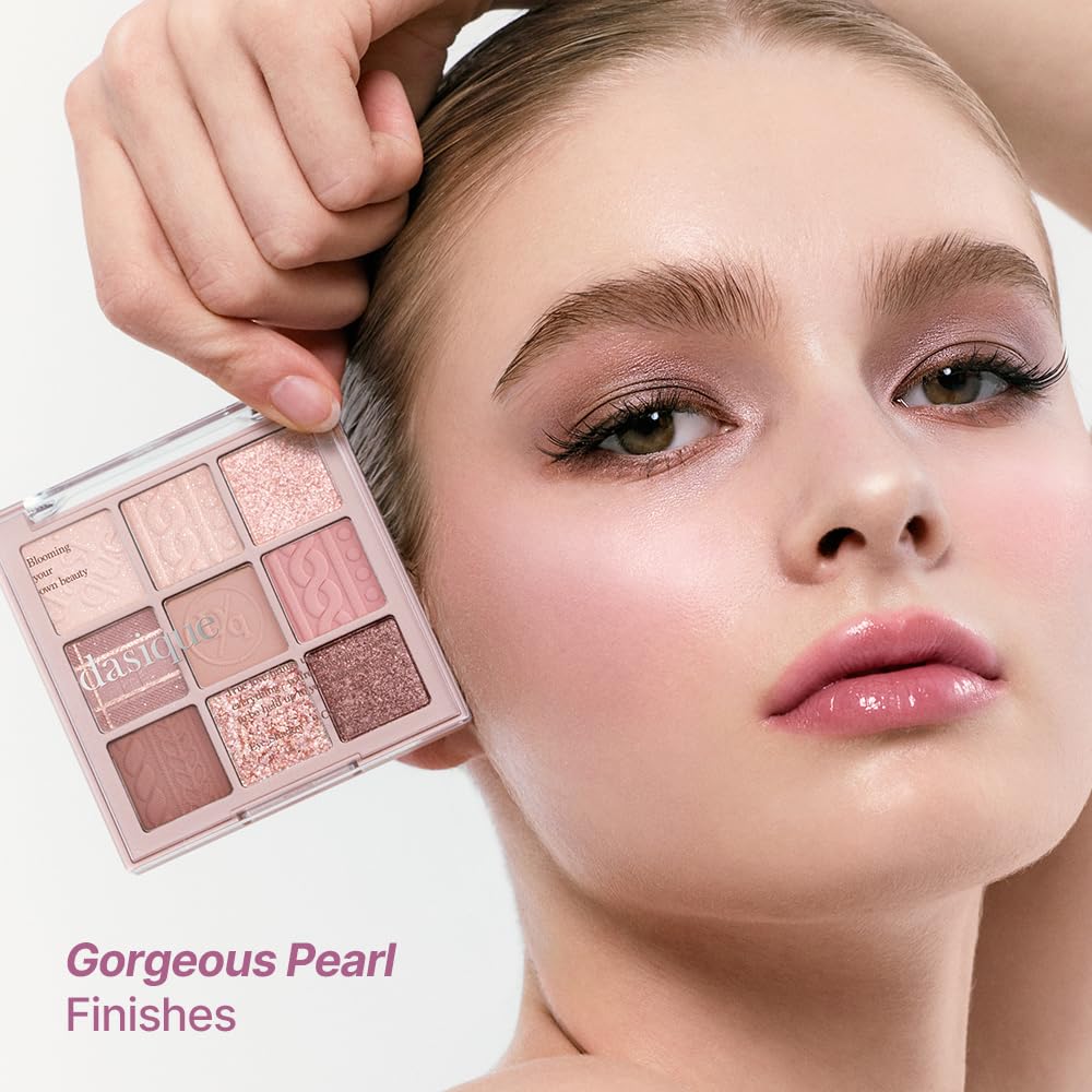dasique palette ombres n°16 tricot violet, application facile pour un regard expressif.