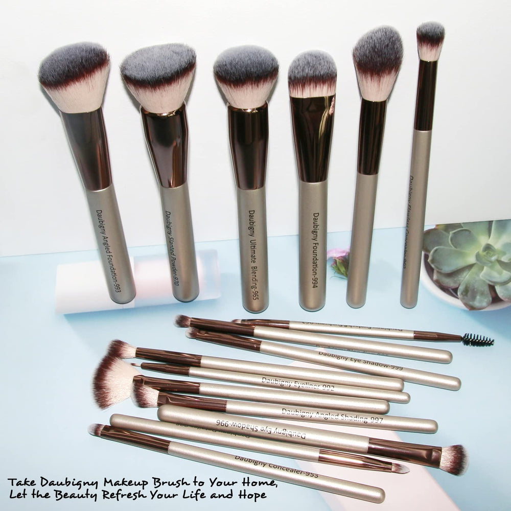 Kit cadeau Daubigny maquillage élégant et utile.