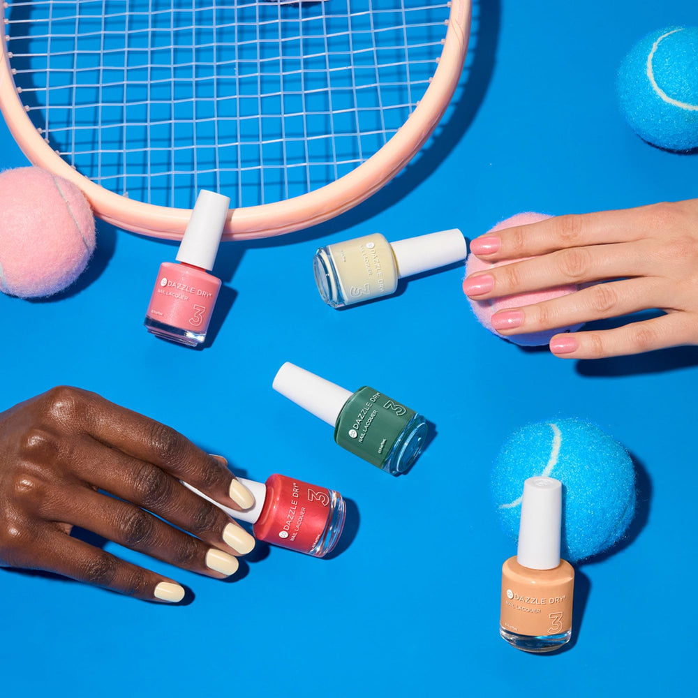 Vernis Dazzle Dry Fleur de cerisier — système en 4 étapes pour une manucure durable.