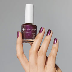Dazzle Dry Prune Épicée: fini nacré avec lueur rose pour un style élégant