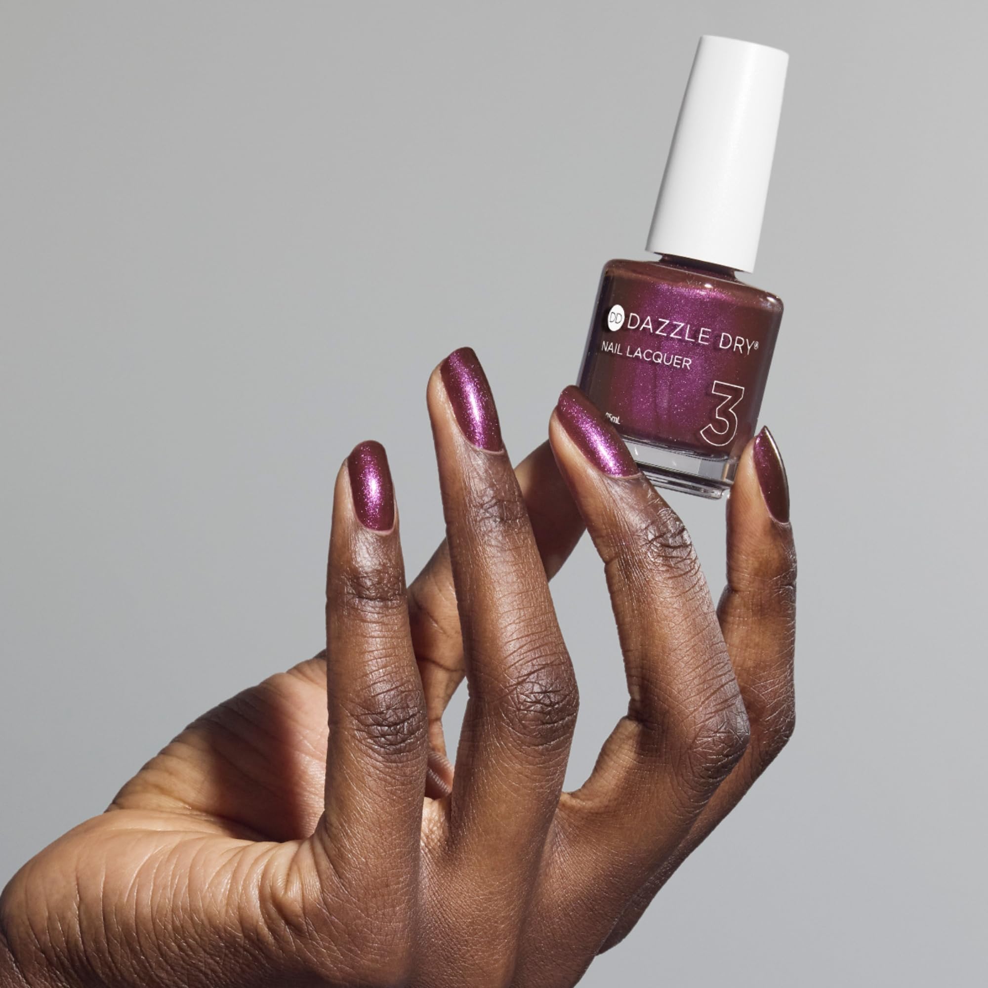 Dazzle Dry Prune Épicée: couleur qui peut durer plusieurs jours selon l'usage