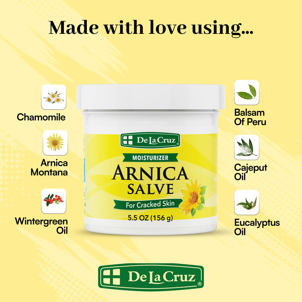 Application sur les mains, De La Cruz Arnica Salve apporte douceur.