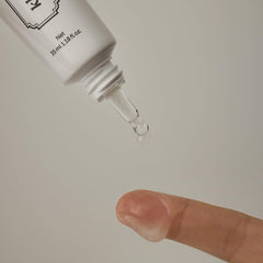 DearKlairs Gel Yeux: absorption rapide pour les matins pressés.