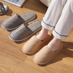 Chaussons spa DECOUE en polaire corail confort durable pour la maison