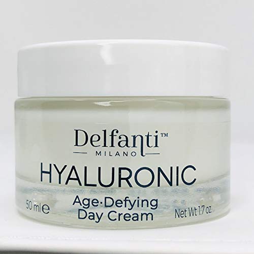 Texture légère de la crème Delfanti-Milano sur visage et cou pour confort quotidien.