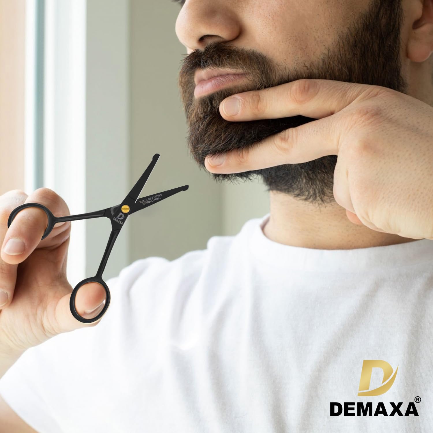 DEMAXA finition mate noire résiste aux chocs et ne s'écaille pas.