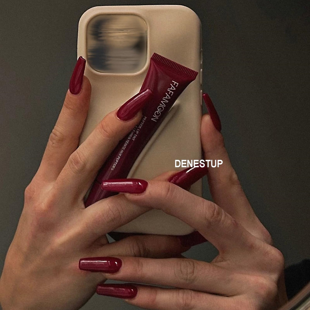 DENESTUP Lip Jam applicateur précis pour une application facile.