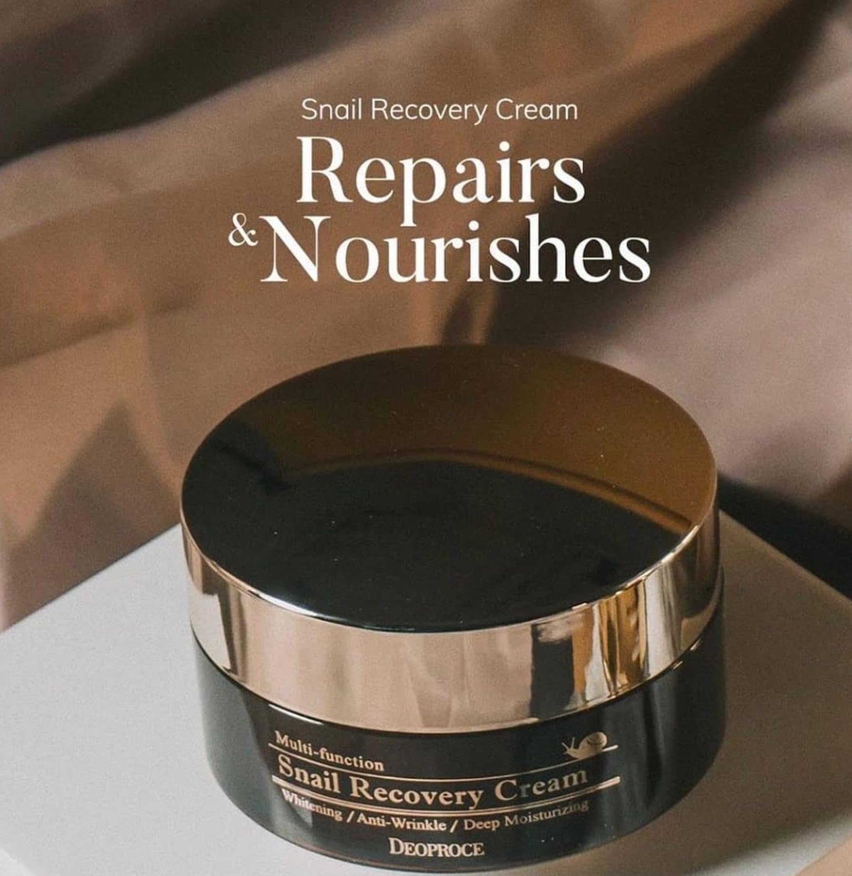 Deoproce snail recovery cream texture close-up highlighting creamy, absorbent formula