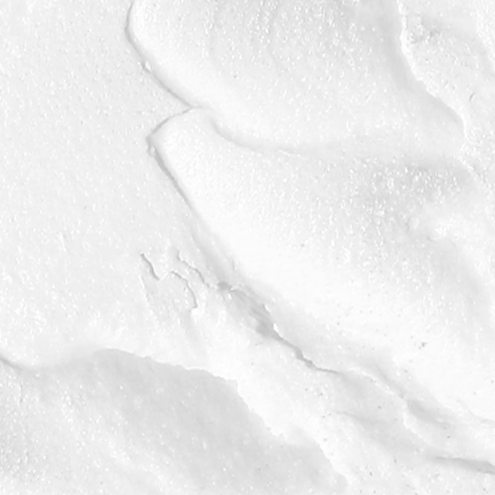 DERMA E huile d'amande douce, nourrissante lors du gommage.