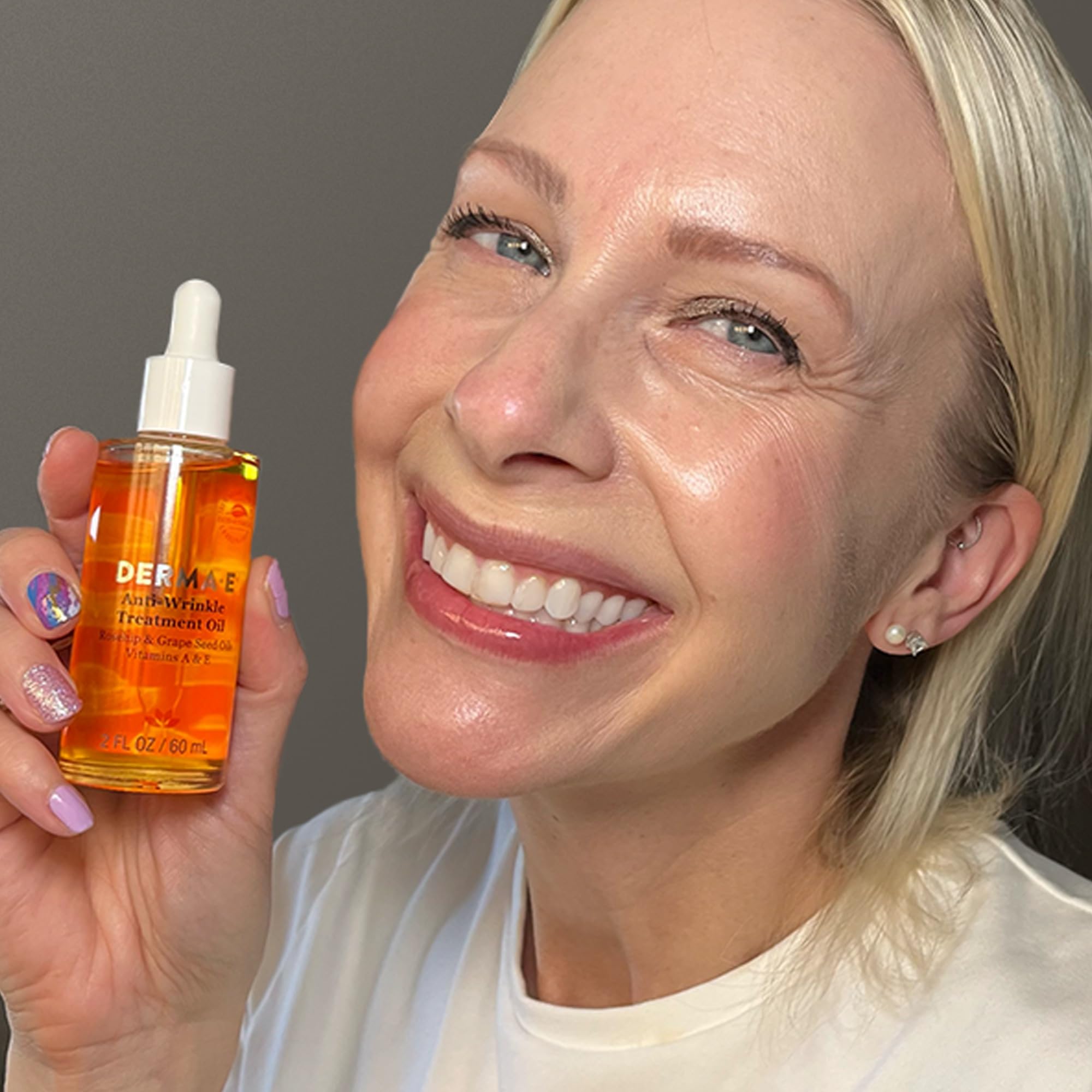 DERMA E Huile anti-rides, application quotidienne rapide sans parfum.
