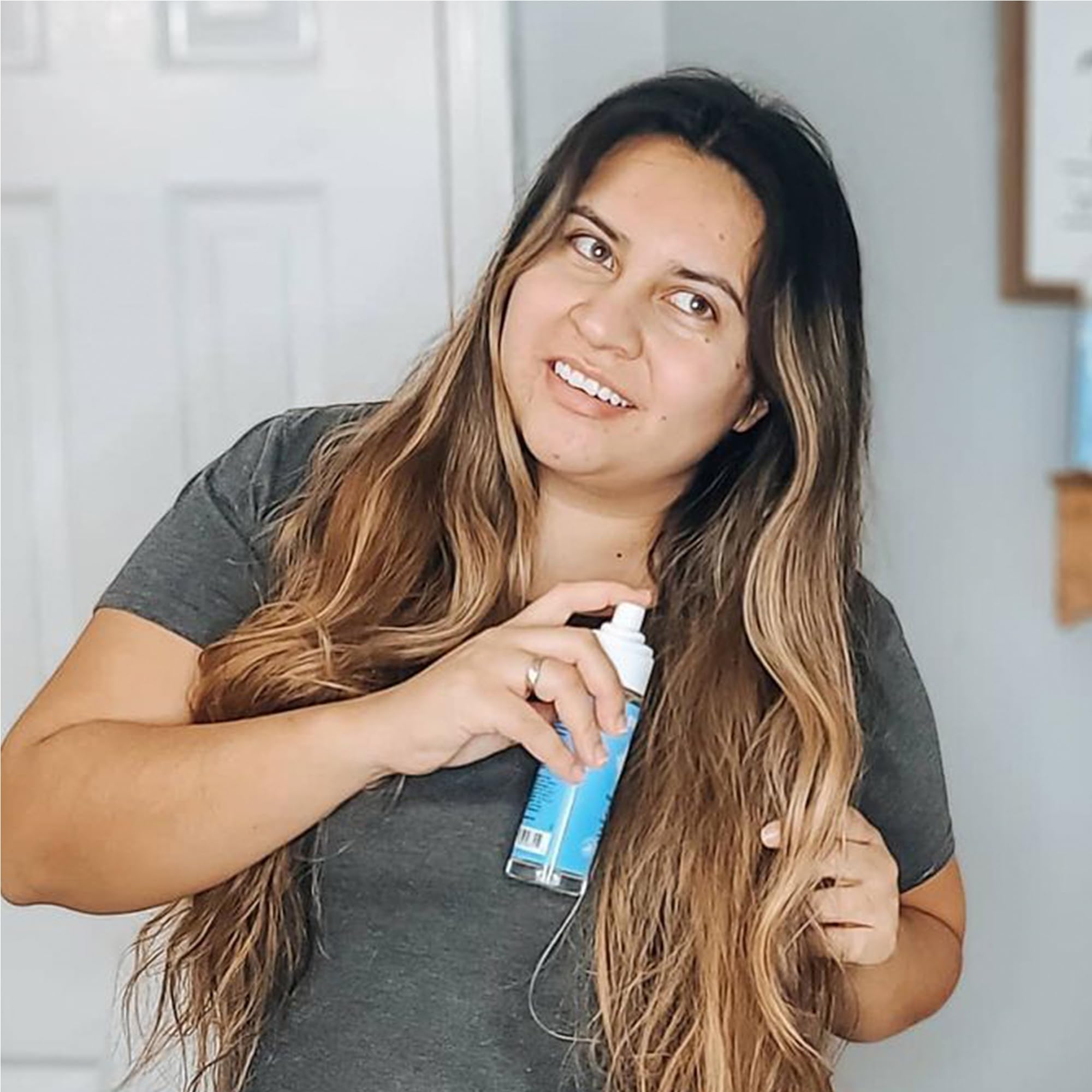 Derma E usage quotidien volume cheveux pour coiffage facilité