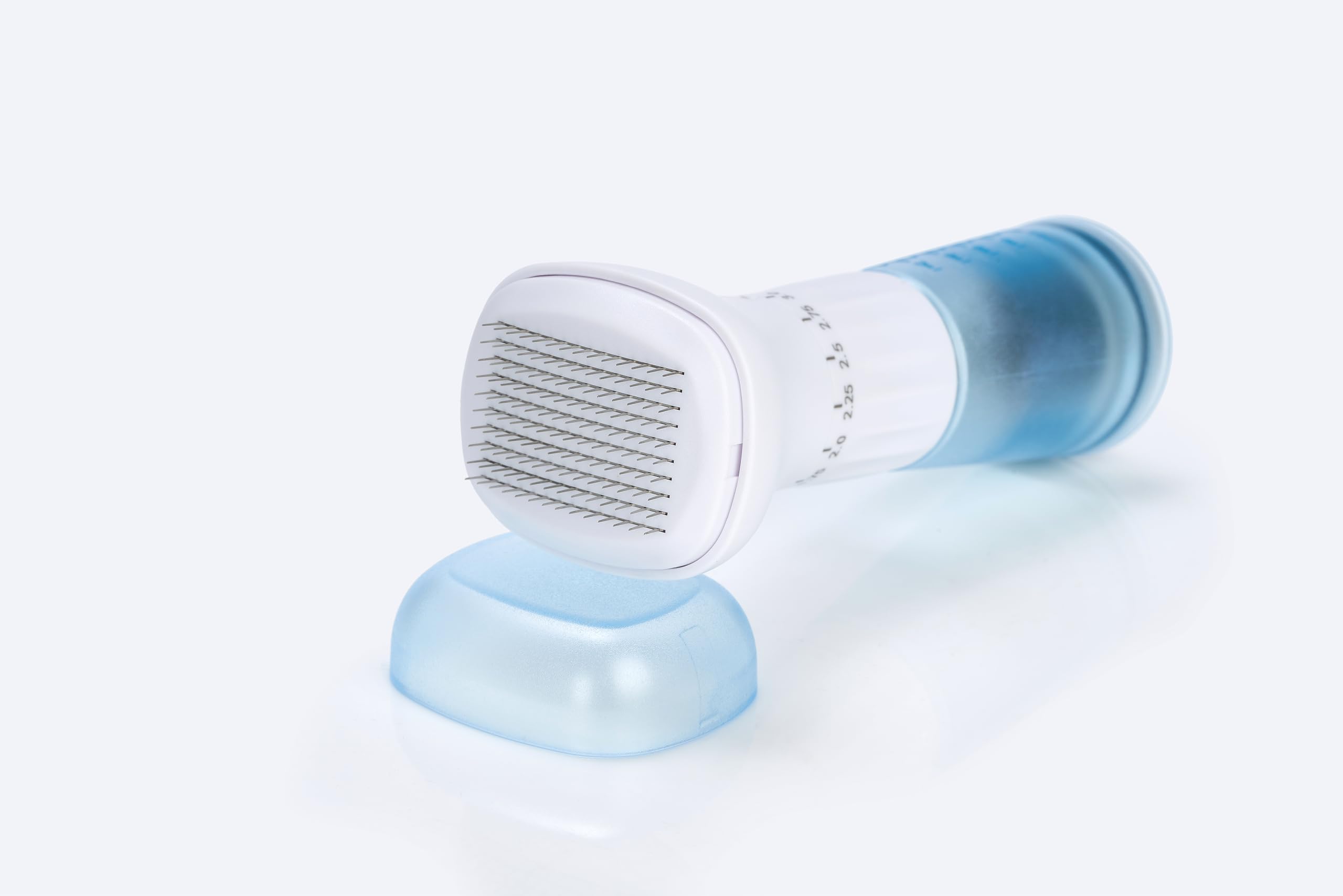 Derma Stamp, application du sérum sur la barbe pour une distribution ciblée
