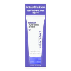 Texture légère de Dermalogica Clear Start Lotion prête à hydrater et apaiser la peau.