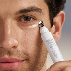 Dermalogica extrait-indigo-sauvage-illuminant réhausse l’éclat des cernes.
