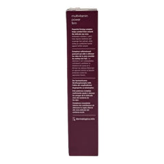 Application autour des yeux avec un massage léger pour une absorption facilitée.