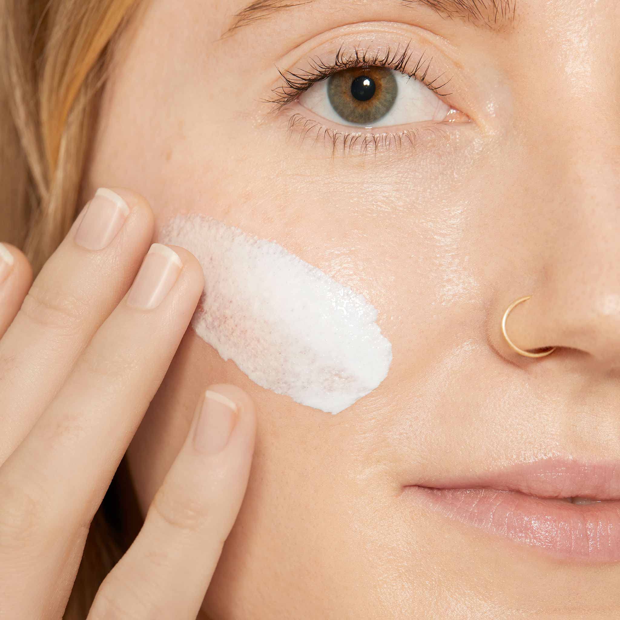 Dermalogica Porescreen SPF40 – Raffine les pores avec une touche légère et soyeuse.