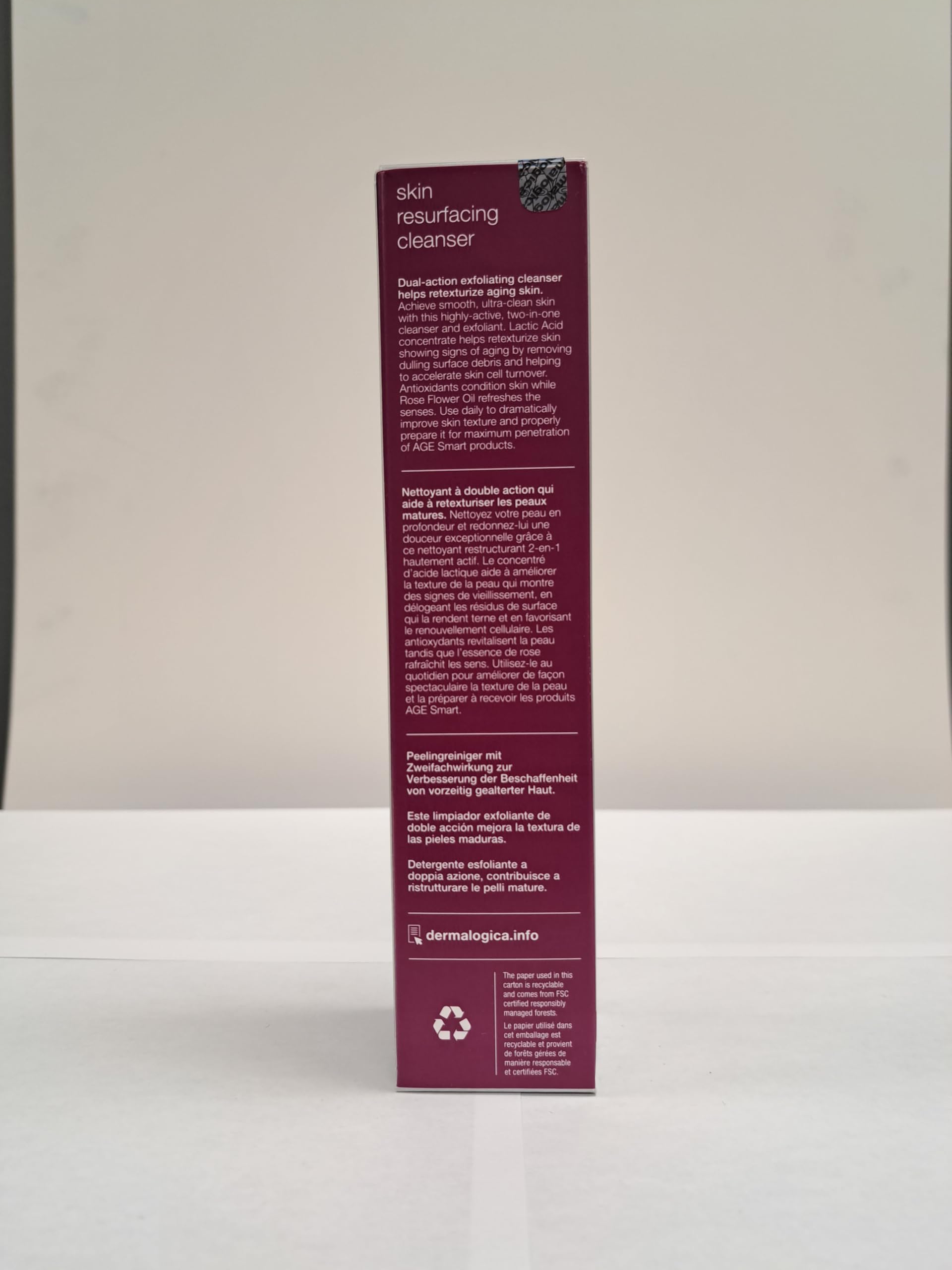 Dermalogica Skin Resurfacing Cleanser – mousse douce qui prépare la peau pour l'hydratation.