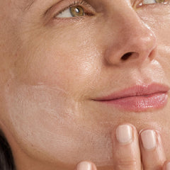 Dermalogica Super Rich Repair – beurre de karite et huile d'onagre renforçant la barriere.