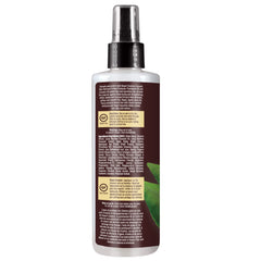 Desert Essence cheveux brillants et soyeux après application.