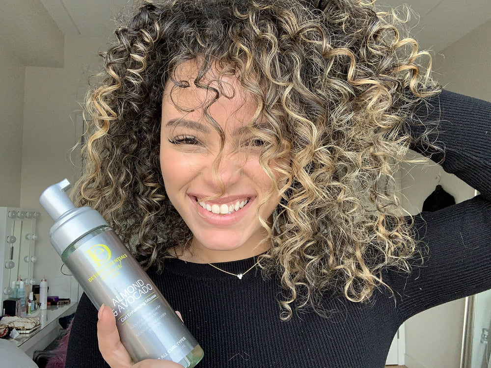 Design Essentials Mousse Hydratation amande avocat recharge: nourrit et hydrate en profondeur