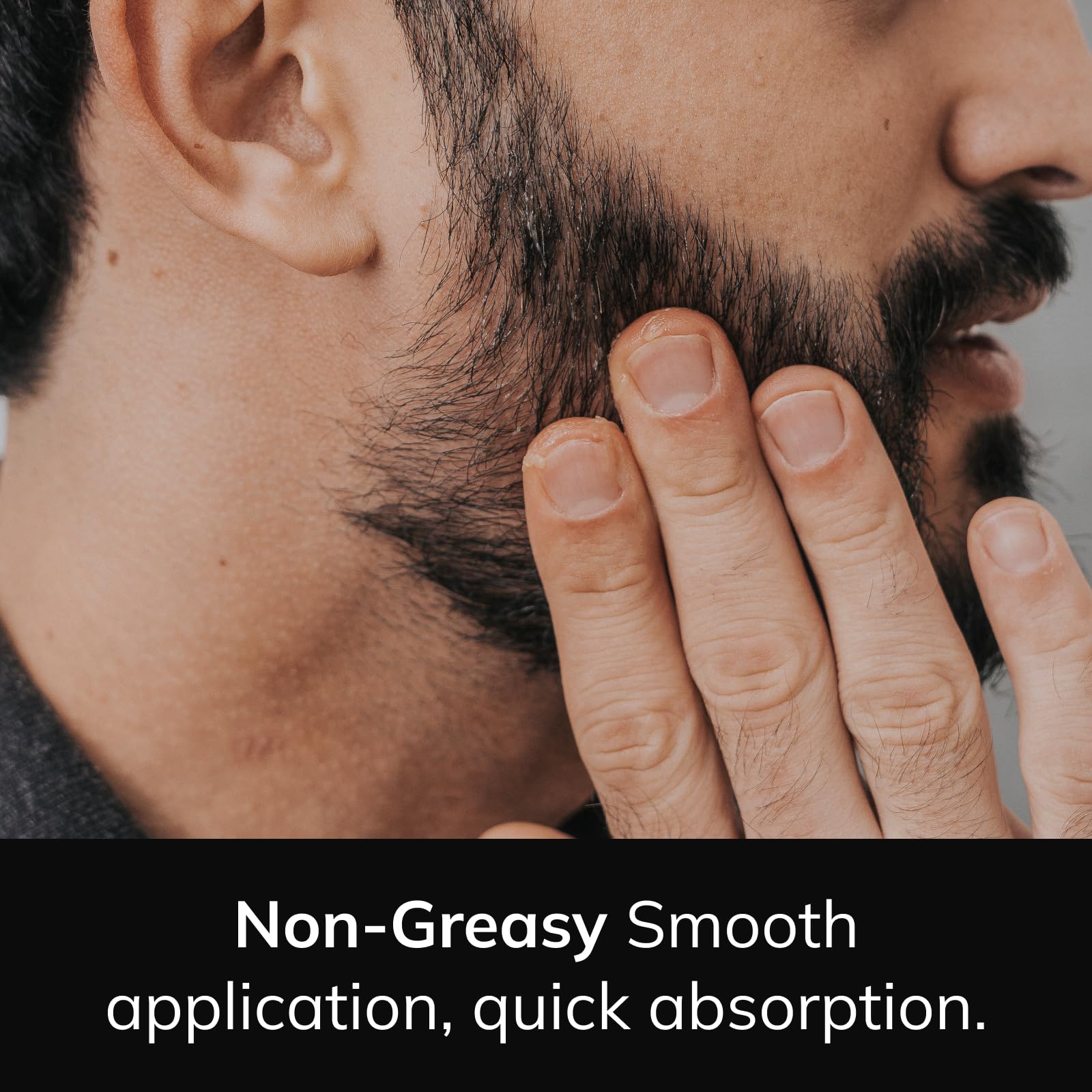 Detroit Grooming Co. Beurre barbe application mains facile et rapide