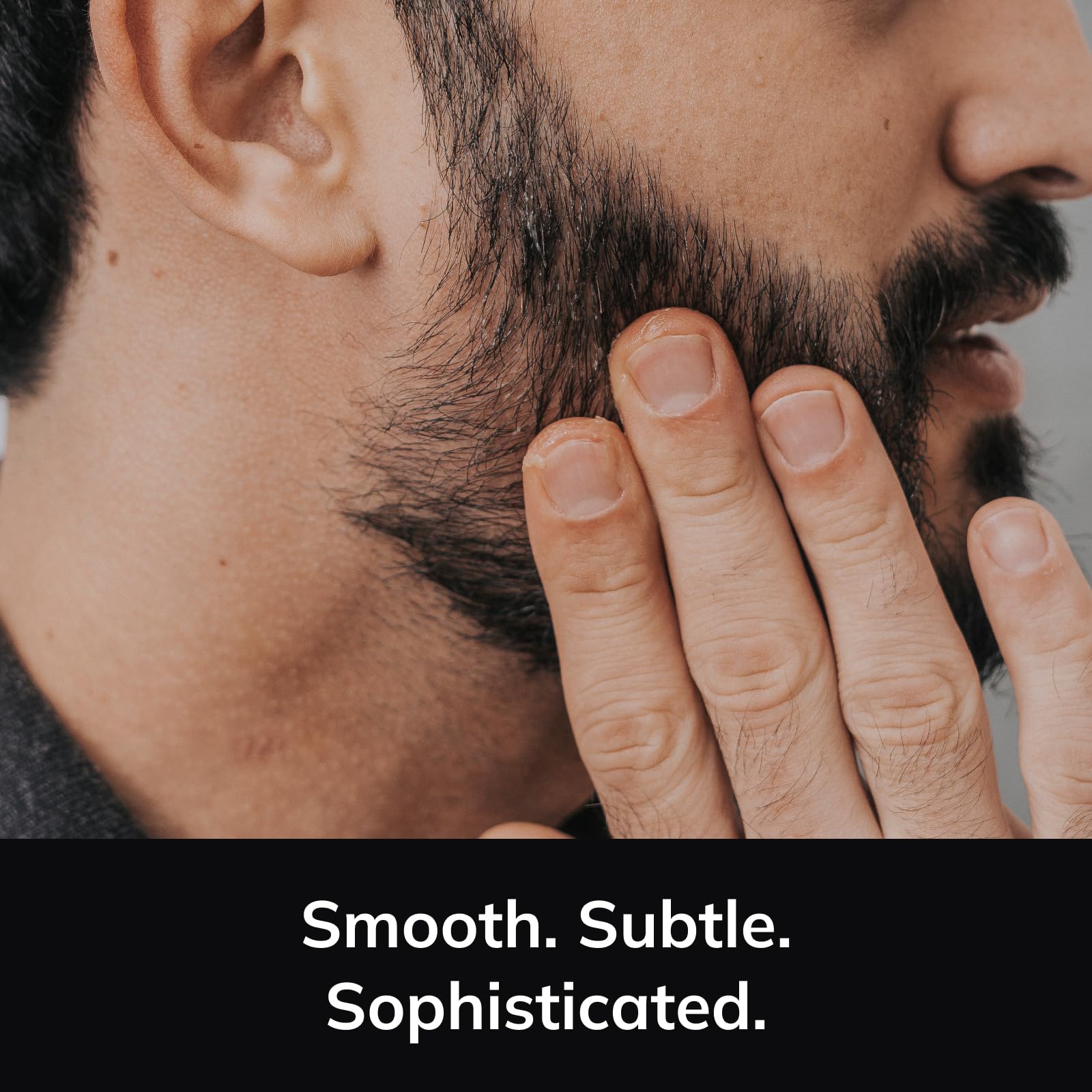 Detroit Grooming Co ingrédients: huiles d'amande douce, karité et coco nourrissent la barbe.