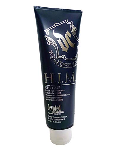 Devoted Creations H.I.M Chrome – application de lotion bronzante, peau hydratée et prête à sortir.