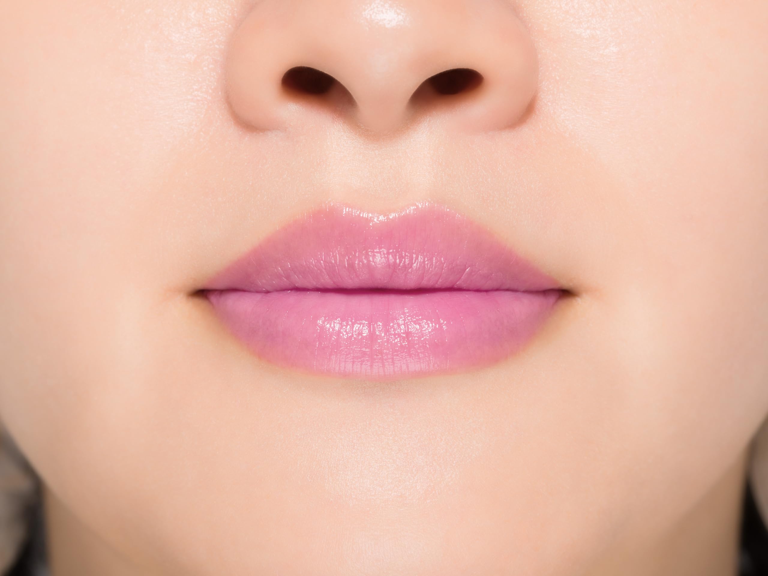 DHC Creme Levres Coloree utilisation seul ou sur rouge.