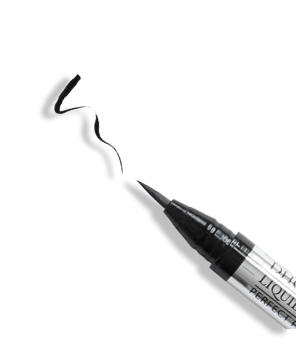 DHC Liquid Eyeliner EX swatch noir pour tester la couleur