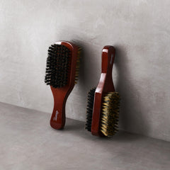 Côté nylon renforcé Diane pour former les ondes et tenir la coiffure.