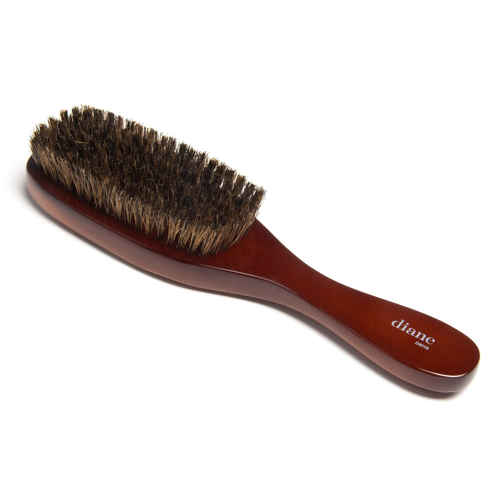 Brosse Diane à poils de sanglier pour ondes 360 et lissage en douceur.