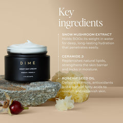 Huile de rose musquée DIME pour nourrir le visage.