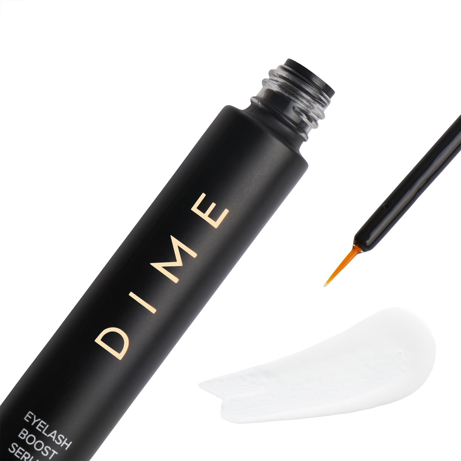 Application à la base des cils avec le sérum DIME.