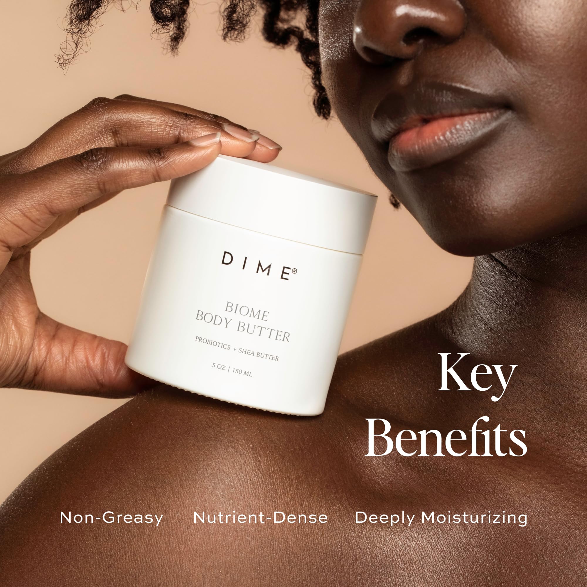 Texture épaisse et fouettée de DIME Biome Body Butter pour hydrater en profondeur