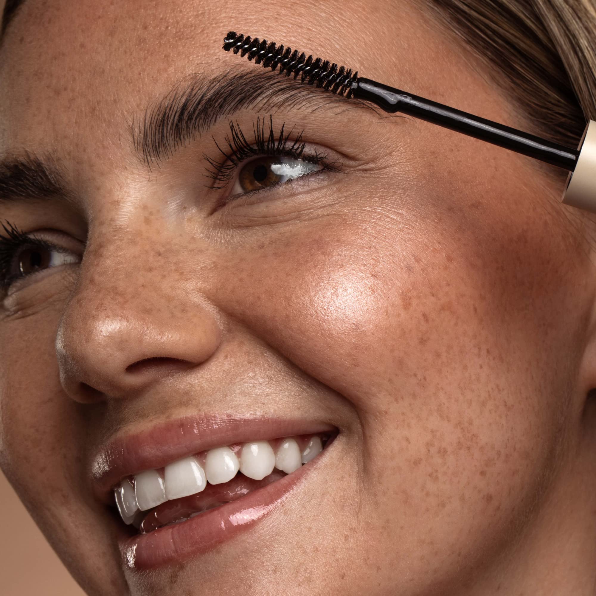 DIME Beauty Gel Sourcils ingrédients peptides cafeine camomille