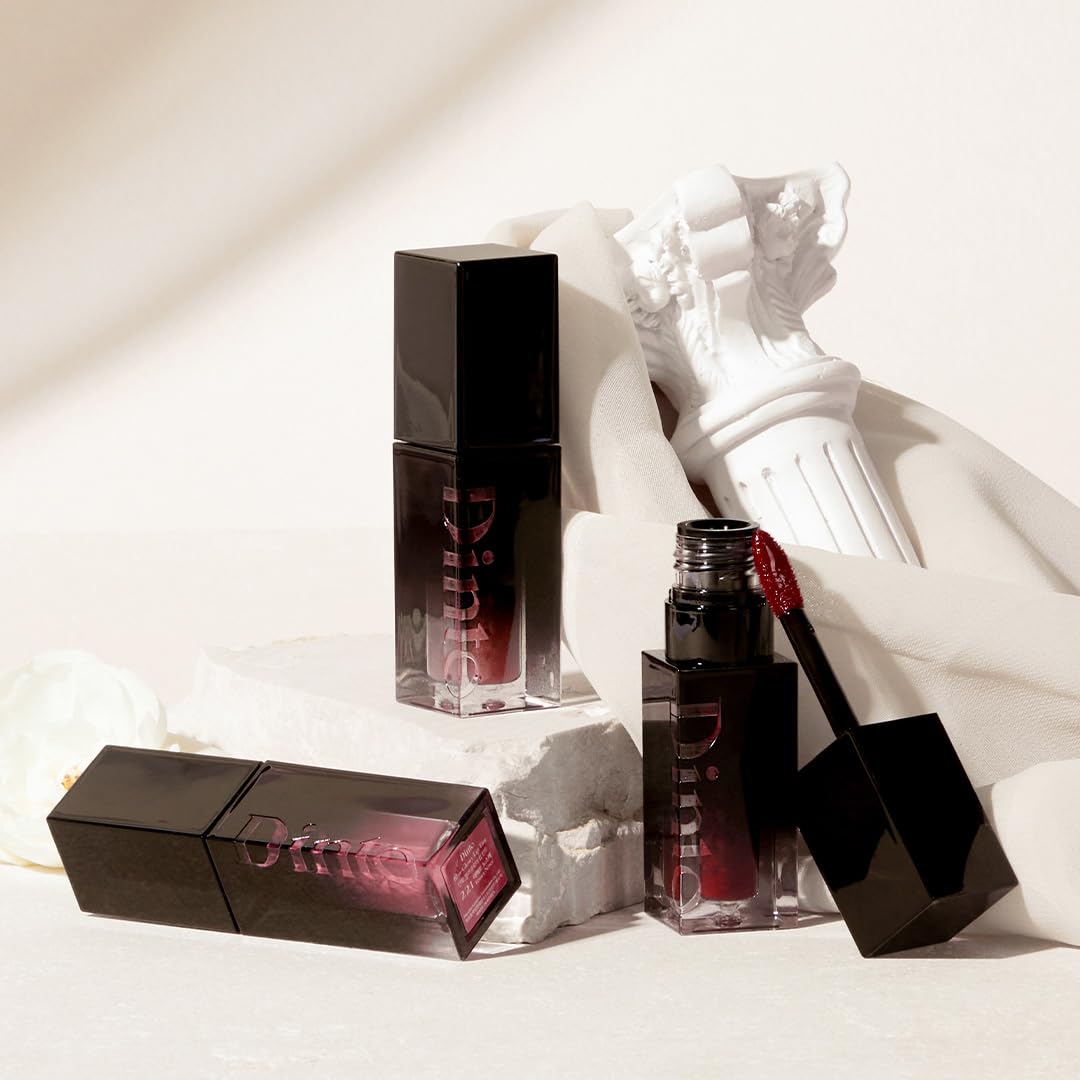 DINTO Blur-Glowy Lip Tint - disponible en 30 teintes pour tous les looks.