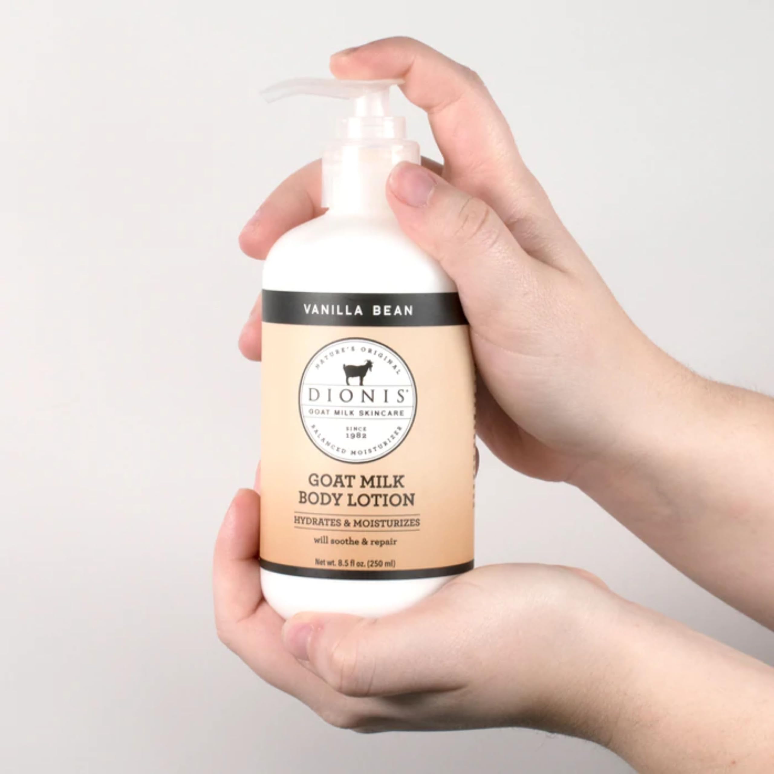 Ingrédients naturels: lait de chèvre et vanille pour hydrater.