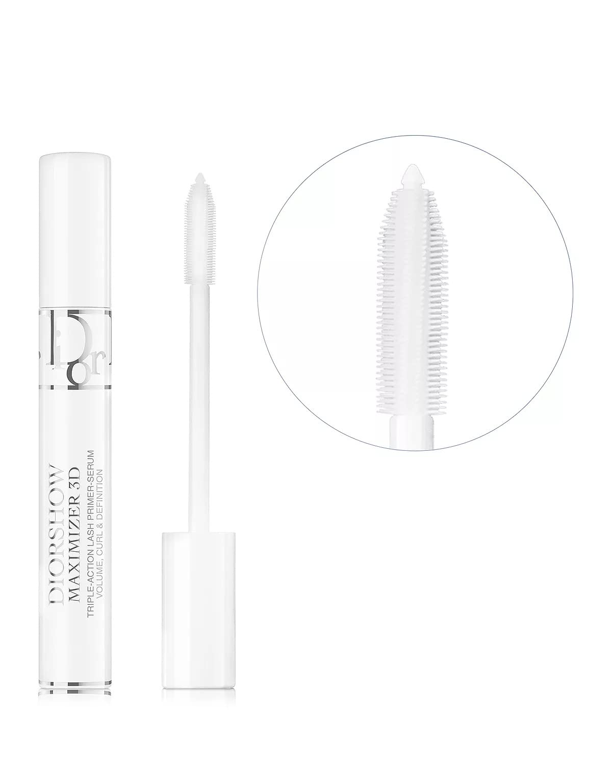 Dior Diorshow Maximizer 3D texture-air-pompee enveloppe les cils d'une couche légère.