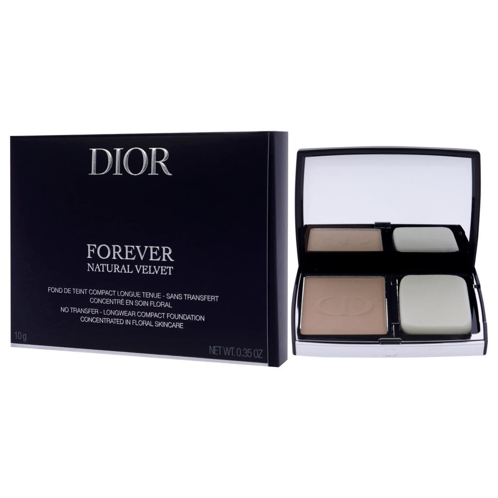 Dior Forever Natural Velvet, finition mate qui tient toute la journée sans transfert.