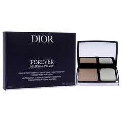 Dior Forever Natural Velvet, teinte 2N neutre adaptée à divers tons de peau.