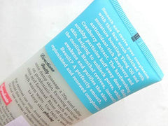 Dirty Works Pore gommage visage — texture légère qui lisse le grain.