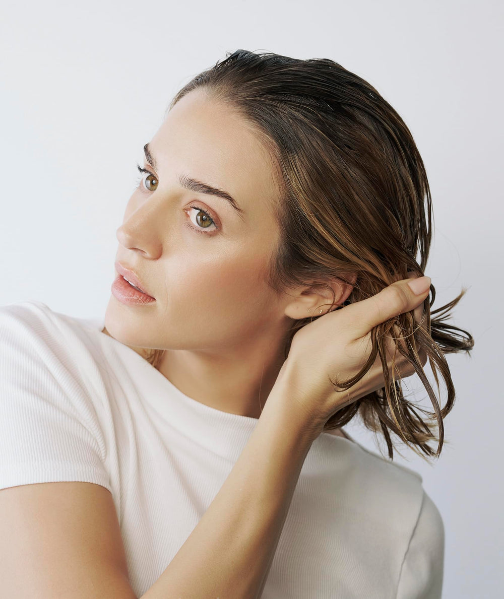 Divi Air Dry renforce les cheveux et améliore la douceur.