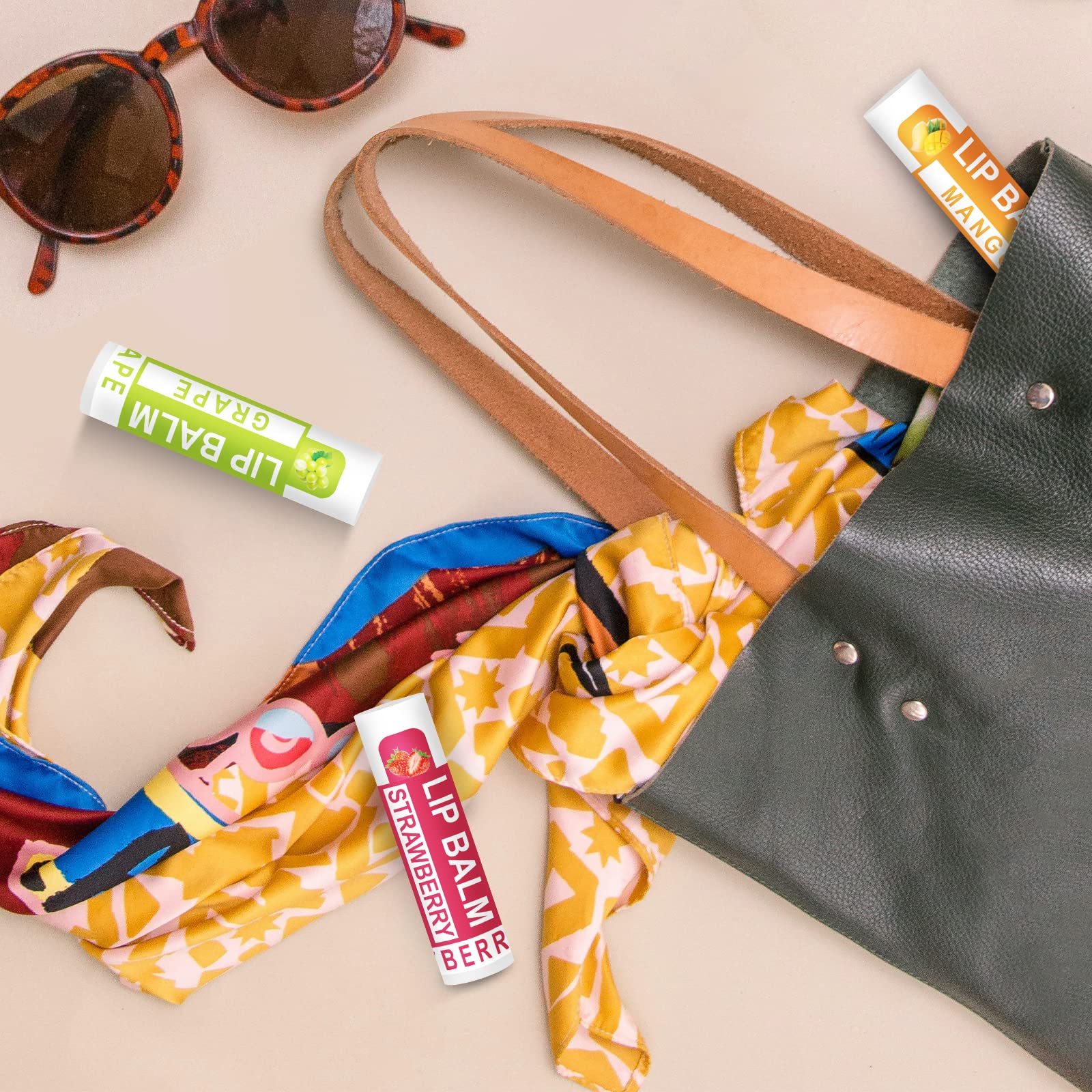 Vanilla flavor lip balm from Dmsky offers smooth lips and subtle fragrance.