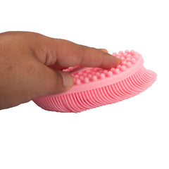 Brosse silicone DNC hygiénique, limite les bactéries et facilite le nettoyage.