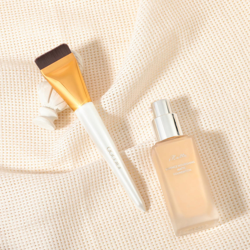 Brosse docolor teint liquide lisse et naturel.