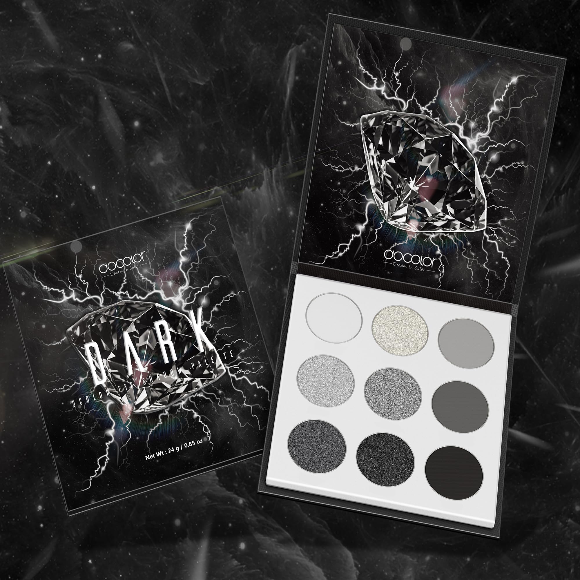 Docolor propose des pigments intenses gris et noir pour des maquages polyvalents et profonds.